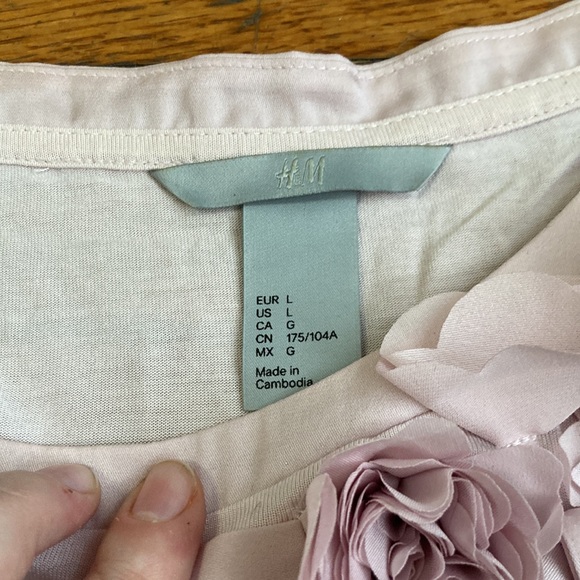 H&M Pink Blouse with Added Corsage Size L - Picture 2 of 5